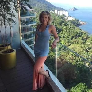 Meet your Posher, Kelli